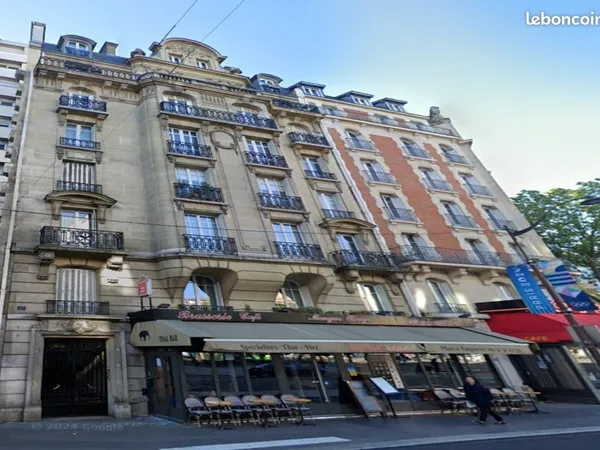 Studio 1 pièce 32 m² 