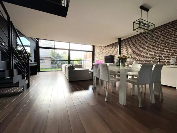 Maison 6 pièces 185 m² 