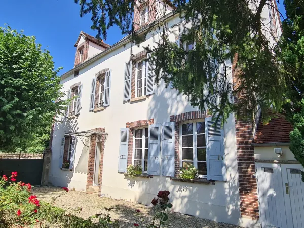Vends maison de charme coup de coeur, 5 chambres · 200m² - idéal télétravail à 160 km de 