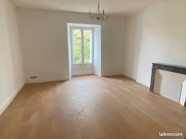 Hyper centre : 2 T2 réunis en T5 de 108m2 