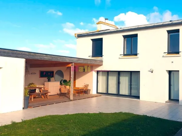 Propriété 6 pièces 145 m² 