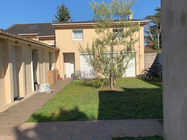 Avenue François Adam - Duplex avec terrasse de 6m² - Calme & clair 