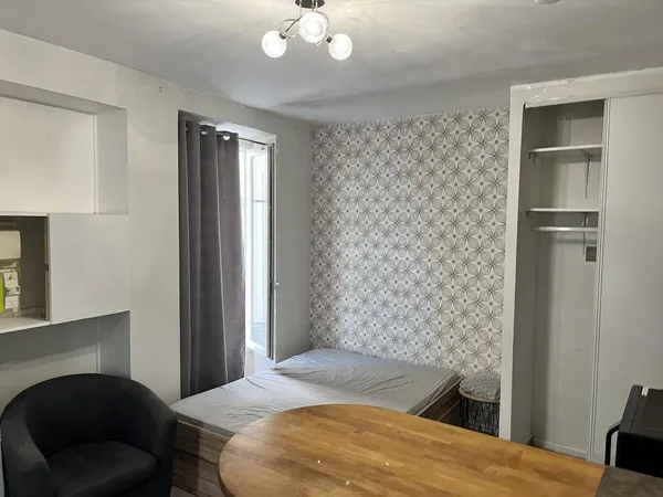 Studio 1 pièce 22 m² 