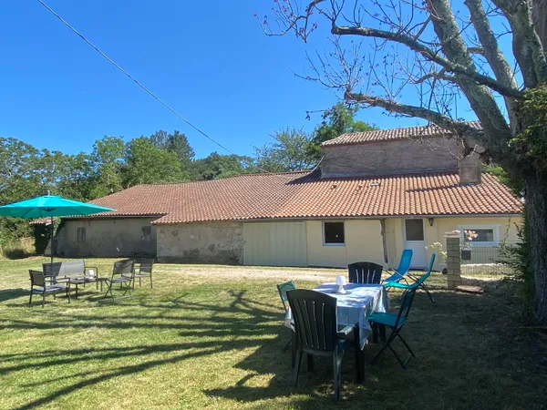 Loue maison meublée- 65m² - 2 chambres 4 couchages - Loyer 620€ 