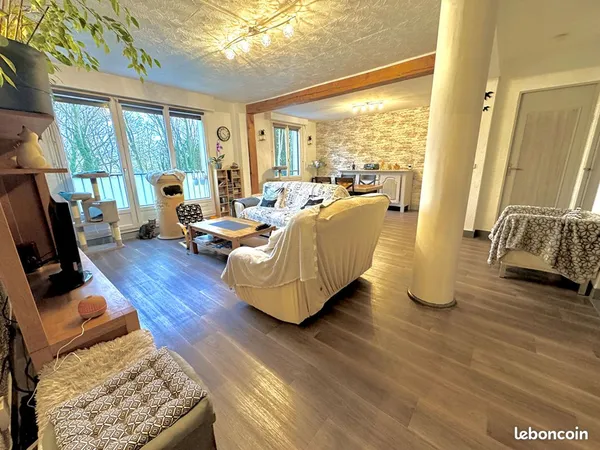 Appartement 3 pièces 82 m² 