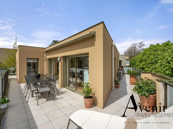 Vends T5 - 143.4m² - Saint Cyr Au Mont D Or 69450 