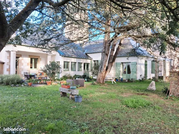 Maison proche mer sur grande parcelle 