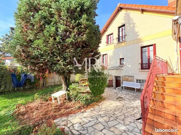 Maison 8 pièces 130 m² 