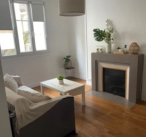 À LOUER - 3 PIÈCES MEUBLE - 54 m² - COURBEVOIE - Proche gare Asnières/Seine 