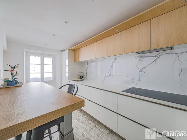 Appartement 4 pièces 94 m² 