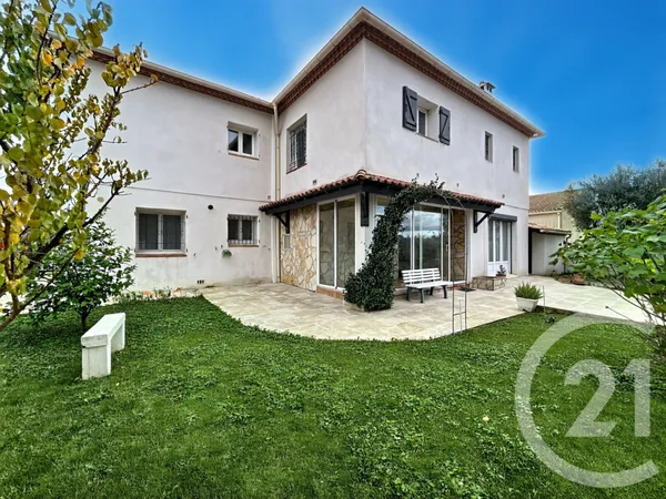 Maison 10 pièces 210 m² 
