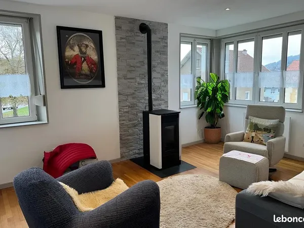 Studio 5 pièces 110 m² 