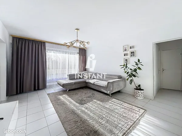 Appartement 4 pièces 82 m² 