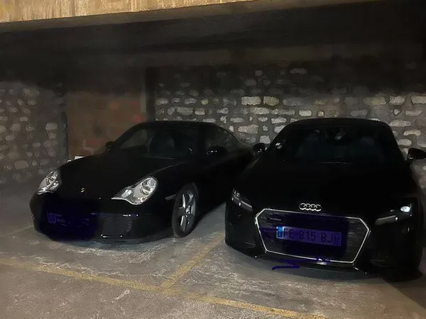 Parking 12 m² 