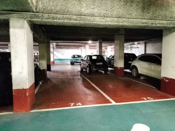 Parking - Garage Vente Suresnes   20000€