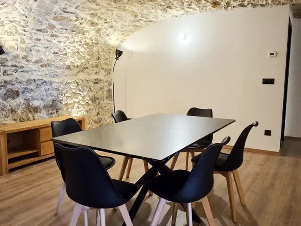 Appartement 9 pièces 113 m² 