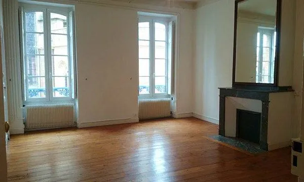 Loue T5 131m² 4 chbres à Toulouse hyper centre quartier Saint-Etienne pied du Métro 