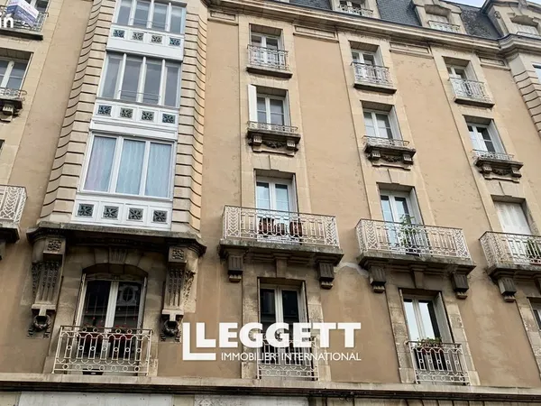 Appartement 6 pièces 165 m² 