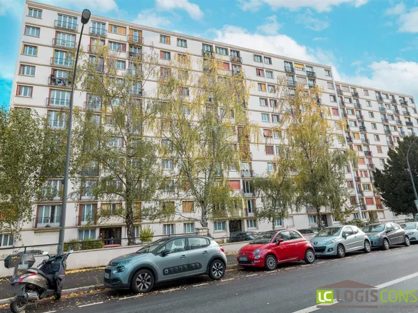 APPARTEMENT - RUE DES PIERRELAIS 