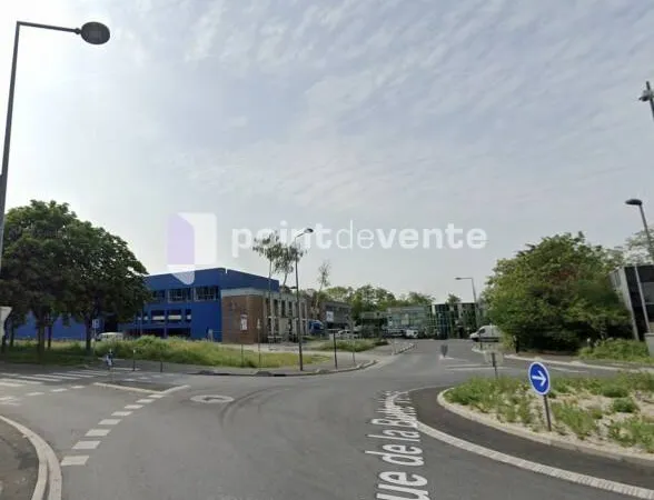 Entrepôt 345 m² 