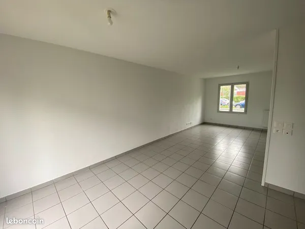 À vendre maison mitoyenne 