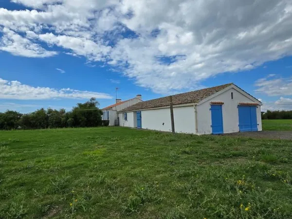 A 500m de la mer, Maison 2 chambres avec dépendance 