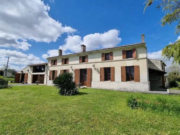Maison 15 pièces 574 m² 
