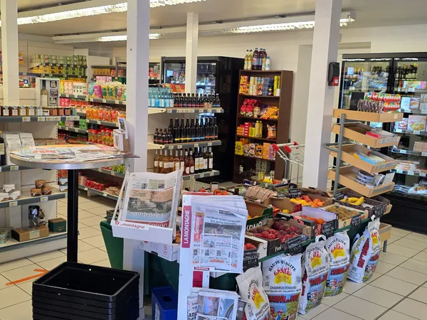VENTE SUPÉRETTE MULTI SERVICES 200m² proche LAPALISSE 
