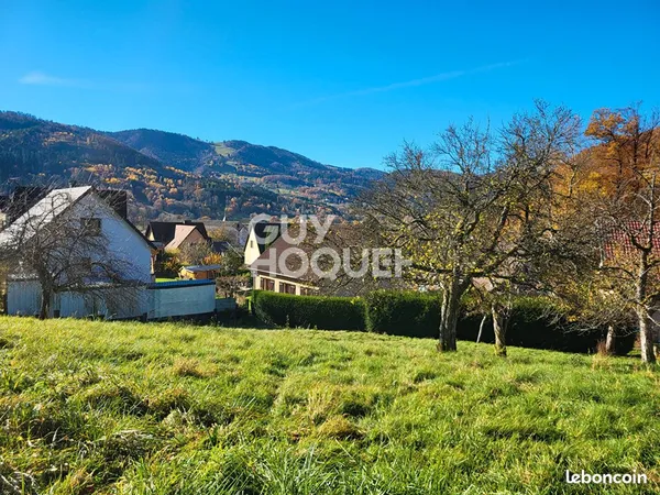 Terrain 825 m² 