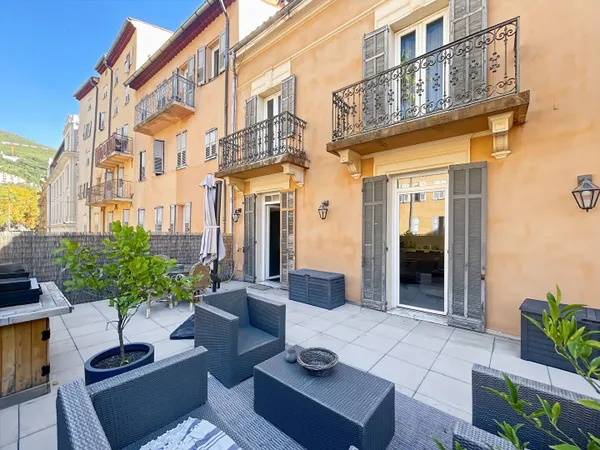 Appartement 3 pièces 82 m² 