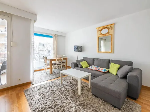 Appartement très calme de 2 pièces de 43 m² à Courbevoie - DPE C 