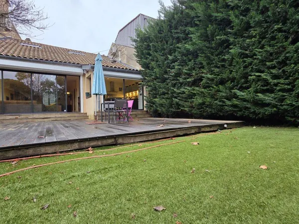 Maison 6 pièces 161 m² 