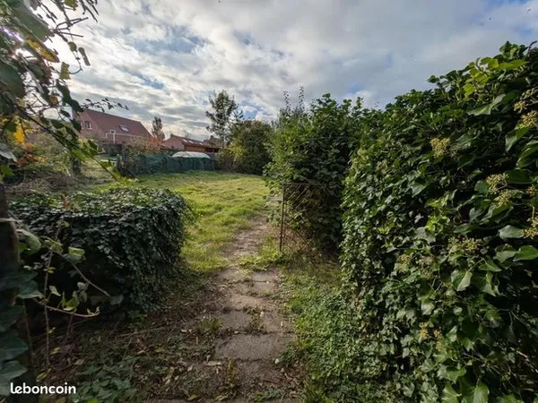 Terrain 1100 m² 