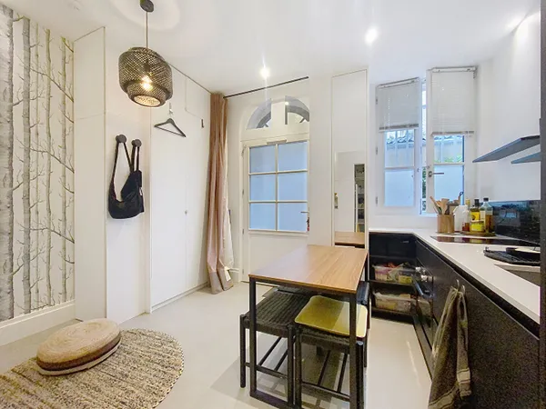 STUDIO RENOVÉ PAR ARCHITECTE 