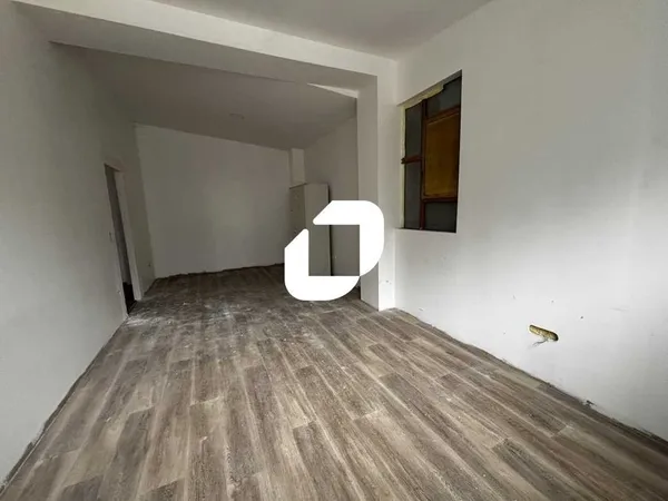 Bureaux - A LOUER - 80 m² non divisibles 