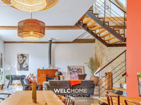 Loft 7 pièces 215 m² 