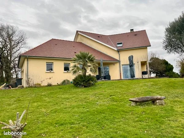 Maison 6 pièces 172 m² 