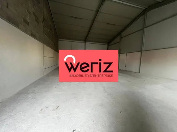 Entrepôt 300 m² 