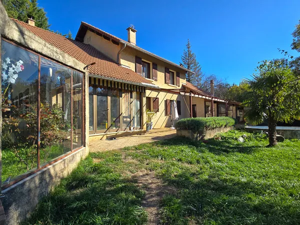 Charmante maison à Gap sud 8 pièces 165 m2 
