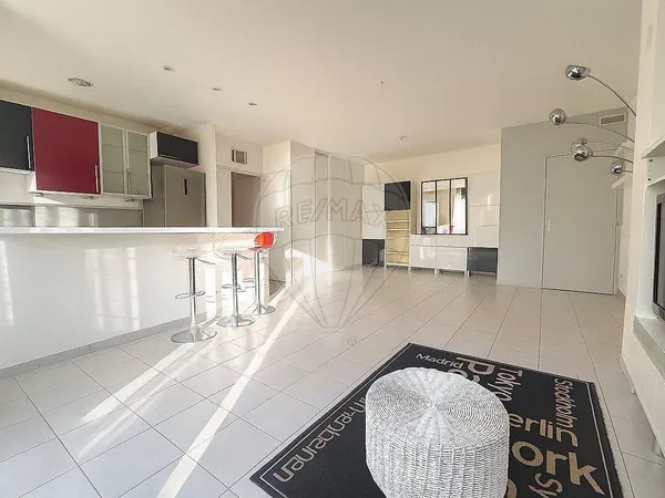 Duplex 5 pièces 93 m² 