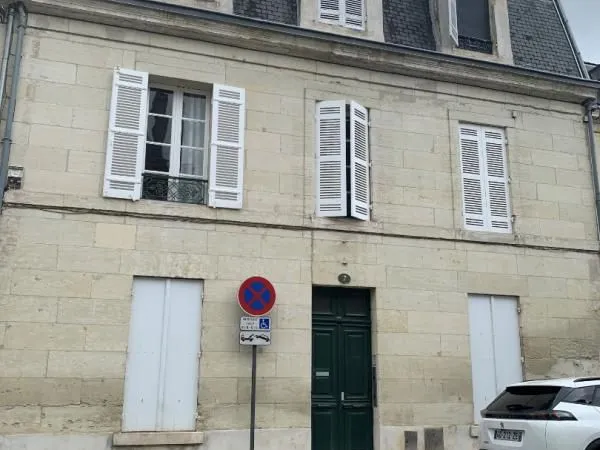 Studio 1 pièce 24 m² 