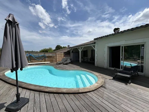 Maison de plain-pied 4 pièces 100 m² 