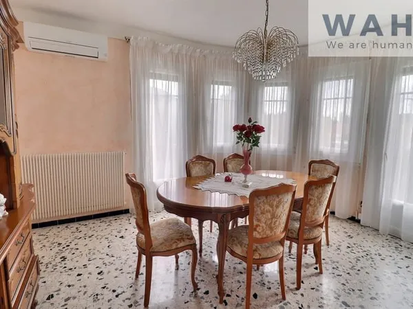 Maison 6 pièces, 4 chambres, 2 garages - Saleilles 66280