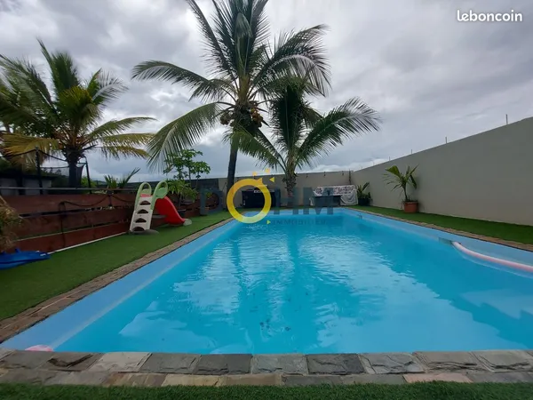 Villa 6 pièces 100 m² 