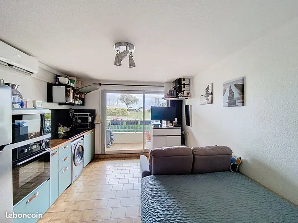 Studio 1 pièce 21 m² 