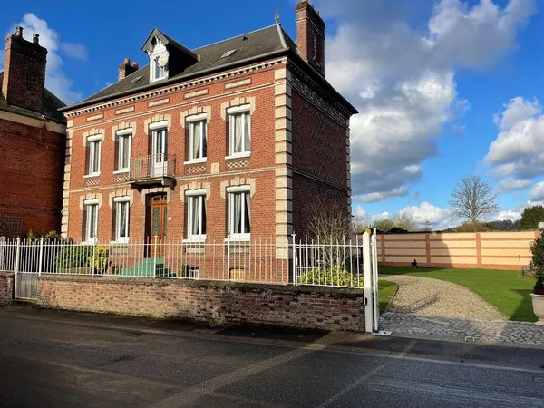Demeure 5 pièces 160 m² 