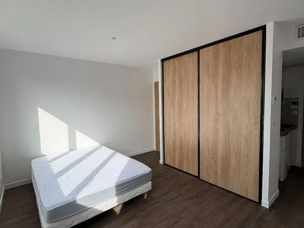 Studio 1 pièce 22 m² 