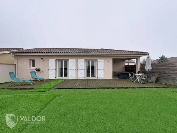 Maison de plain-pied 5 pièces 100 m² 