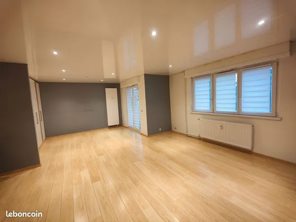 Appartement T3/4 pièces 90 m² 