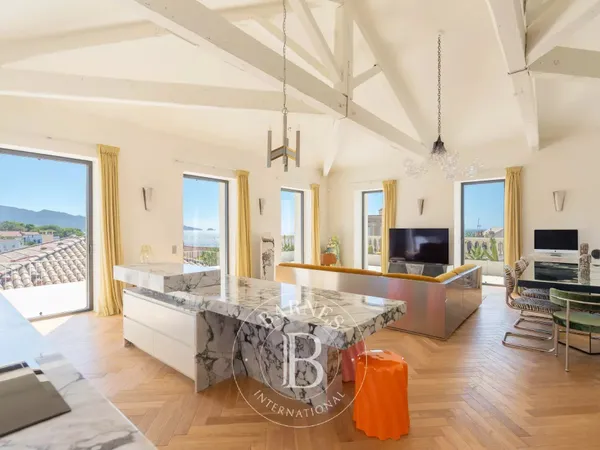 Vente - Villa - Somptueuse vue mer - Proche Malmousque - Luxe - Piscine 